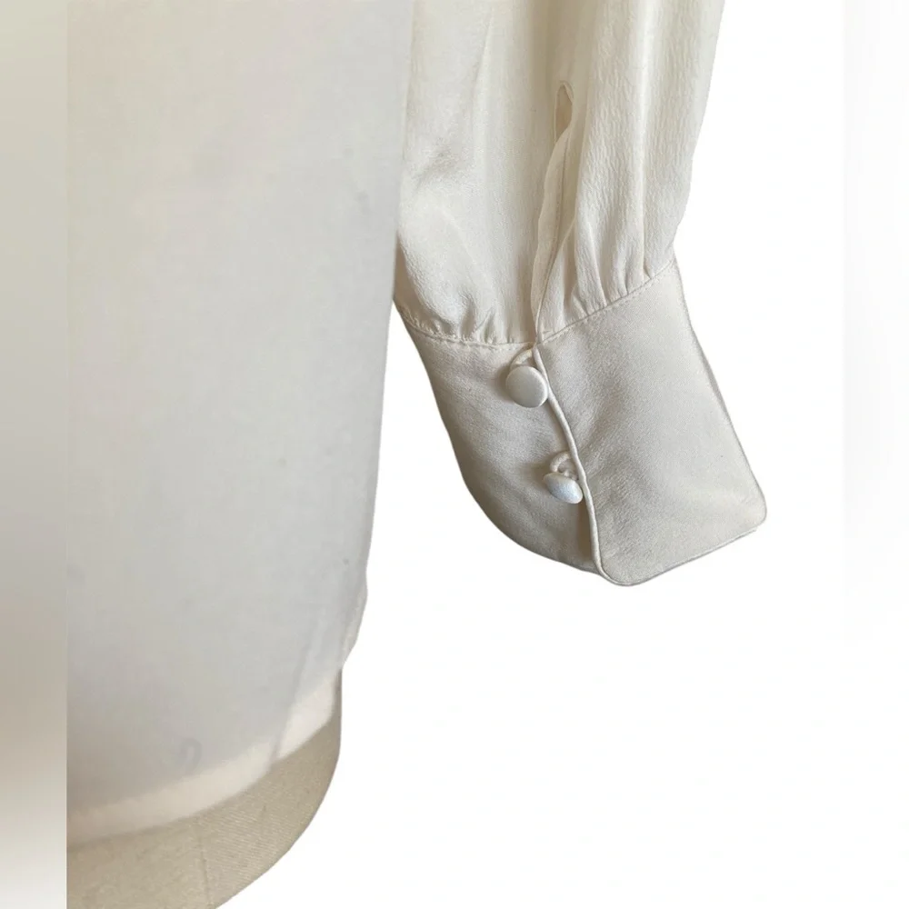 Tess 100% buttery soft silk cream colored ruffled shirt, Sz 14 - Picture 3 of 9